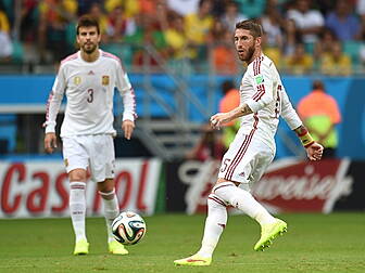 Sergio Ramos calls on Gerard P...